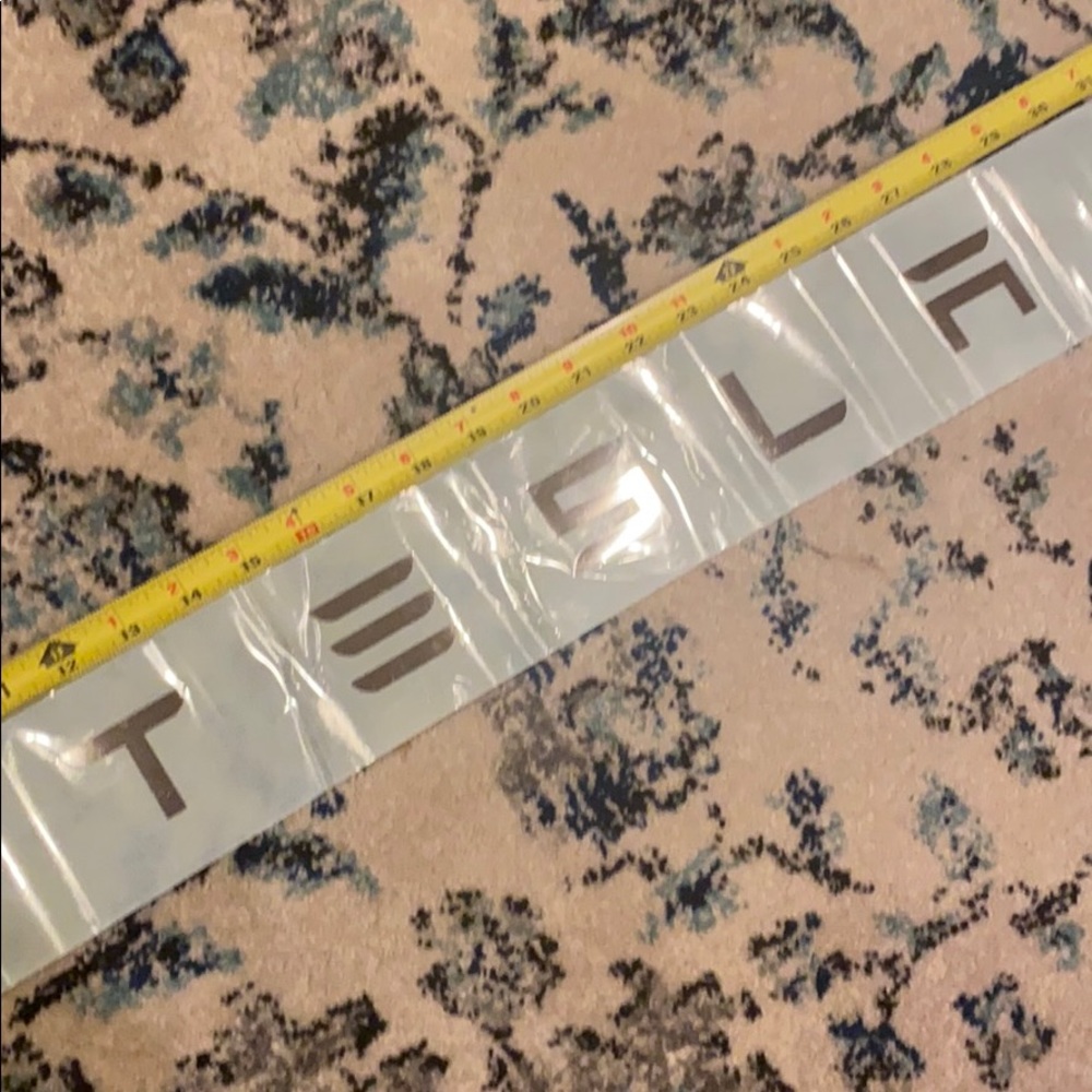 ✨B2G2✨ Tesla Banner Sticker - Picture 9 of 12